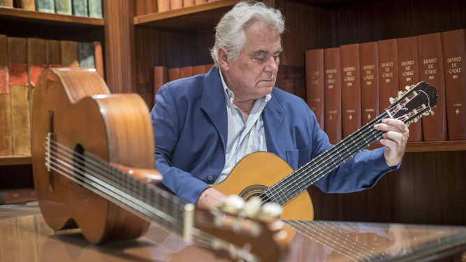 «La guitarra española se promueve más fuera que dentro de nuestro país»